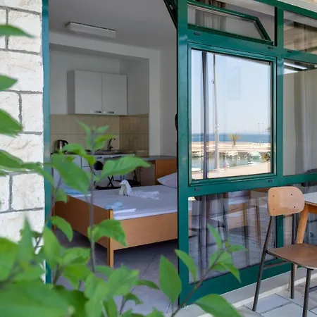 Apartament Ivica - Beachfront Drvenik (Split-Dalmatia)