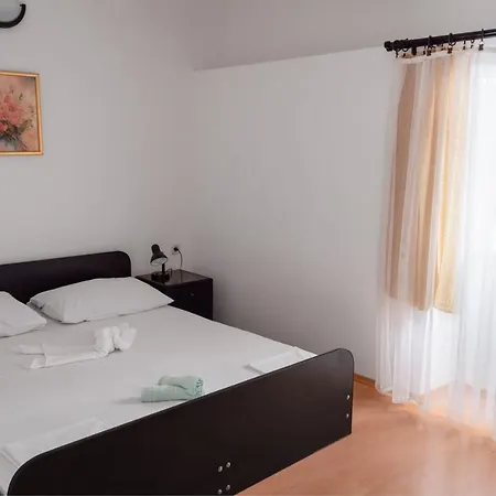 Apartament Ivica - Beachfront