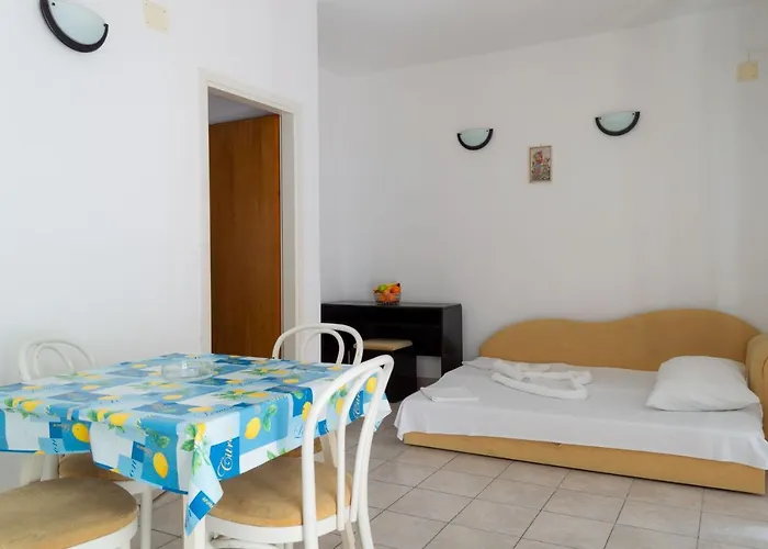 Ivica - Beachfront Apartmán Drvenik (Split-Dalmatia)