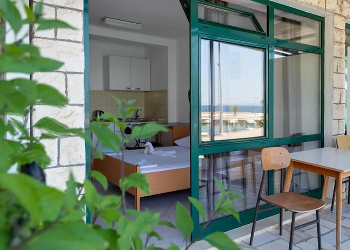 Apartmán Ivica - Beachfront Drvenik (Split-Dalmatia)